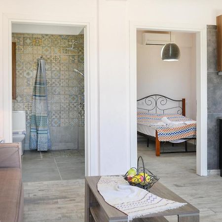 Danai House 3 Apartment Nea Roda Exterior photo