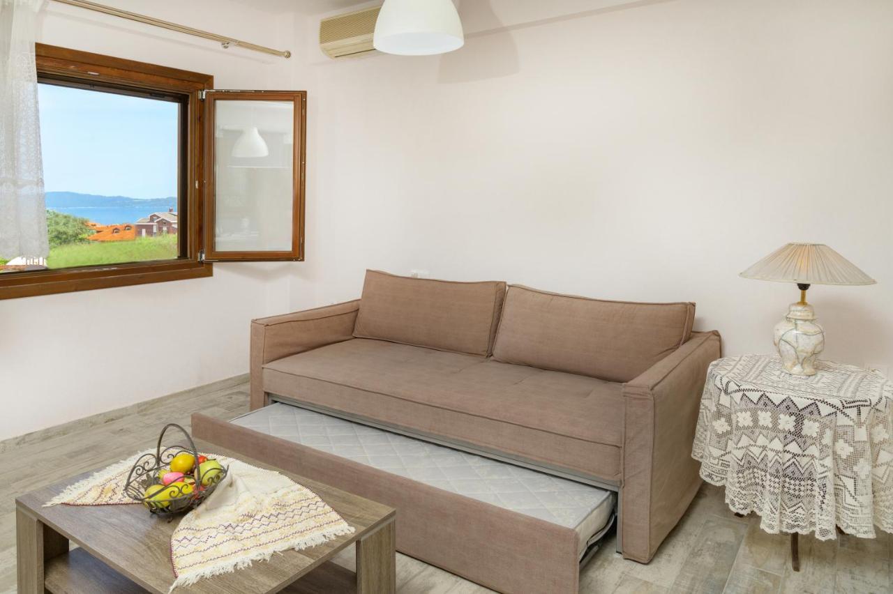 Danai House 3 Apartment Nea Roda Exterior photo
