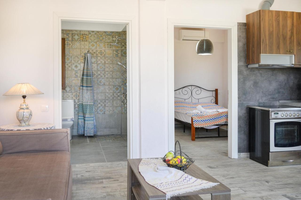 Danai House 3 Apartment Nea Roda Exterior photo